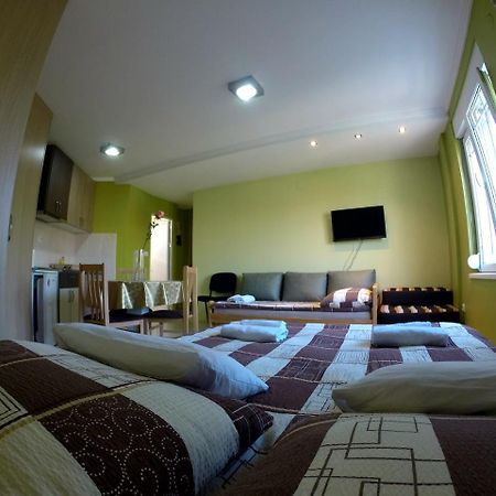 Apartments Popovic Belgrado Exterior foto